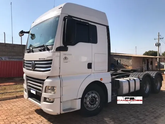 VW METEOR 29.520 6X4 2022/2023 COM 10 PNEUS NOVOS.