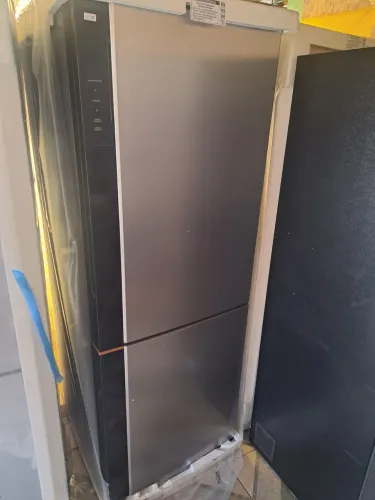 Geladeira Brastemp inverso BRE66AK inverter 500 litros Bivolt