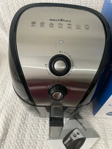 Fritadeira Air Fryer Britânia inox BFR11PI 127v