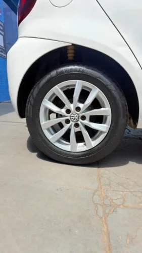 Volkswagen Fox Prime/higli. 1.6 Total Flex 8V 5P 2014