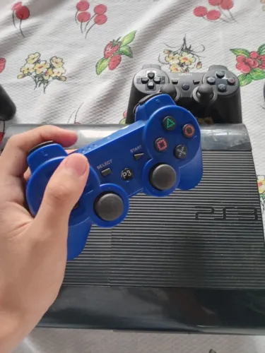 Ps3 desbloqueado com 3 controles