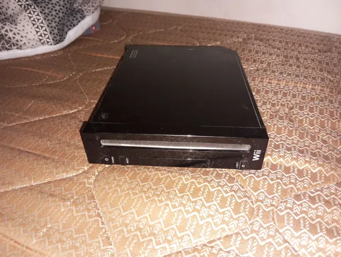 Nintendo wii desbloqueado dois controles