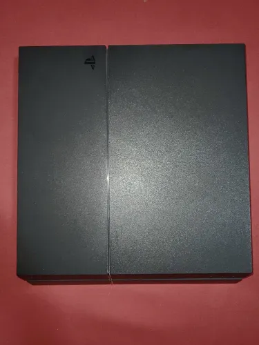 PS4 500GB 2 jogos (FIFA21 e CRASH N TRILOGY)