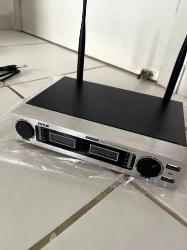 Microfones Sem Fio Vokal VLR-502 Duplo UHF - Semi Novo