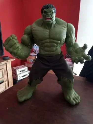 Boneco Hulk mimo 