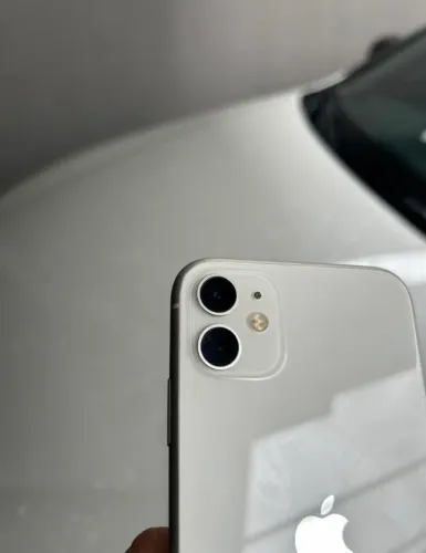 iPhone 11 impecável mesmo
