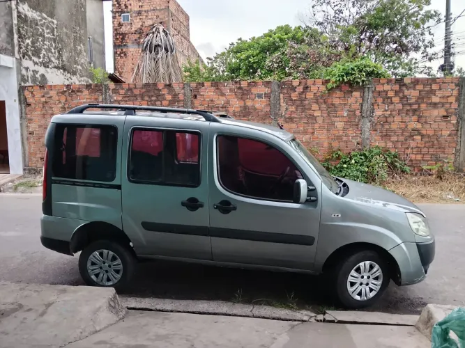 Fiat Doblo ELX 1.4 MPI Fire Flex 8V 4P 2011