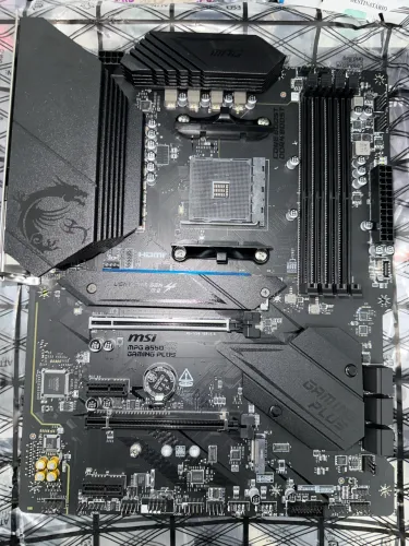 Placa Mãe MSI B550 Gaming Plus - Nova