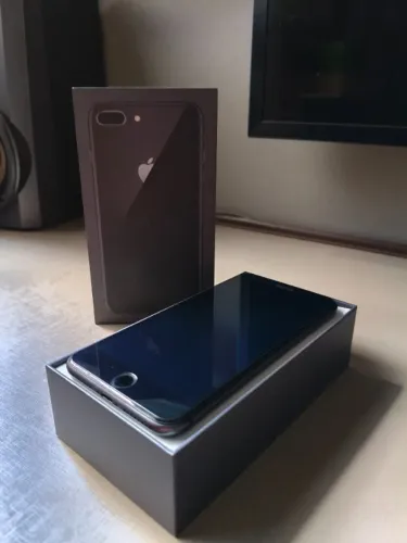 IPHONE 8 PLUS COM CAIXA E NF