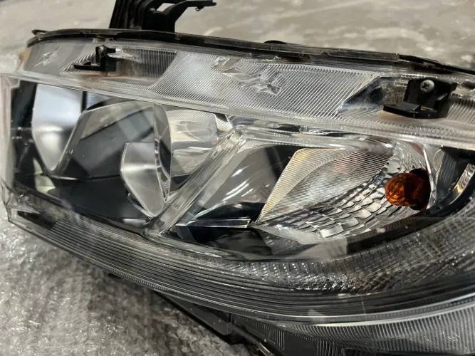 Farol civic 2017 a 2021 original usado em bom estado (unidade) lado esquerdo