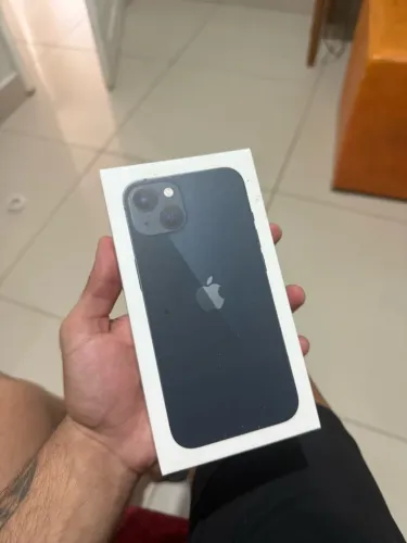 Caixa do iPhone 13 - apenas caixa