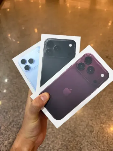 Vendo iPhone 18 Pro Max 256gb Lacrado garantia Retirada na loja fisica