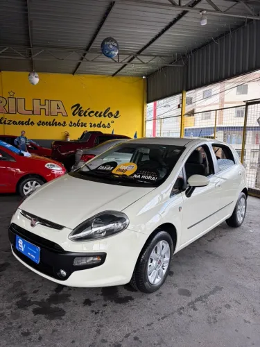 Fiat Punto Attractive 1.4 Fire Flex 8V 5P 2017