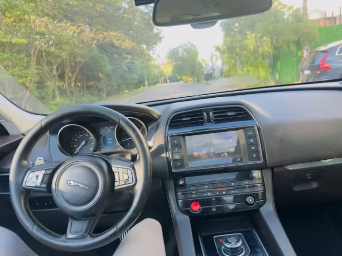 Jaguar F-Pace 2.0 Prestige 180cv Diesel Aut. 2017