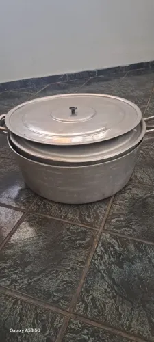 Tacho de Aluminio com Tampa de 50 litros e 30 litros são 2 peças 