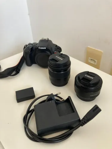 Câmera fotográfica profissional Canon SL3