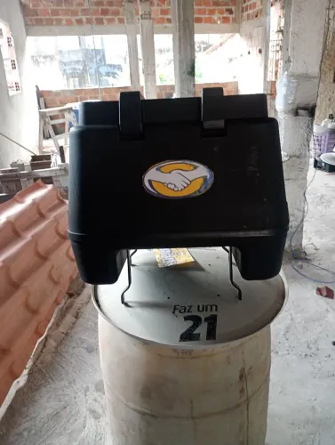 Baú de 80 litros para CG START FAN e TITÃ Com Suporte