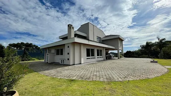 Sítio de luxo com 20000 m² por R$ 4.000.000 - Região de Campos do Jordão