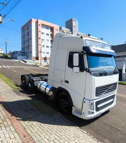 volvo fh 440 6x2 ano 2011