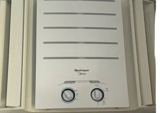 Ar condicionado Springer Midea 10.000 BTU de janela