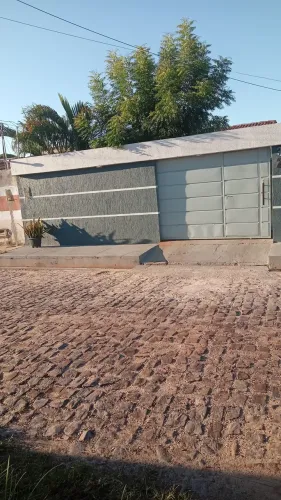 VENDO CASA NO BAIRRO VAMOS VER O SOL