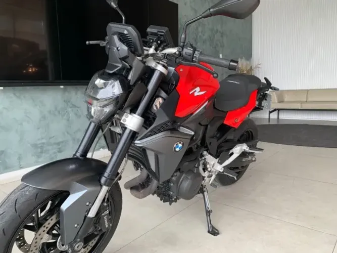 BMW F 900 R SPORT PLUS