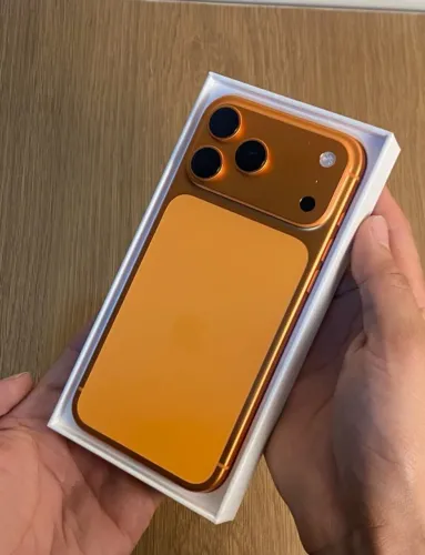 iPhone 17 pro max laranja ?