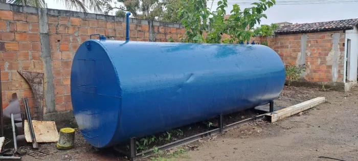 Tanque aereo para combustível líquido 