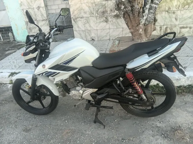 Fazer 150 2014 super conservada