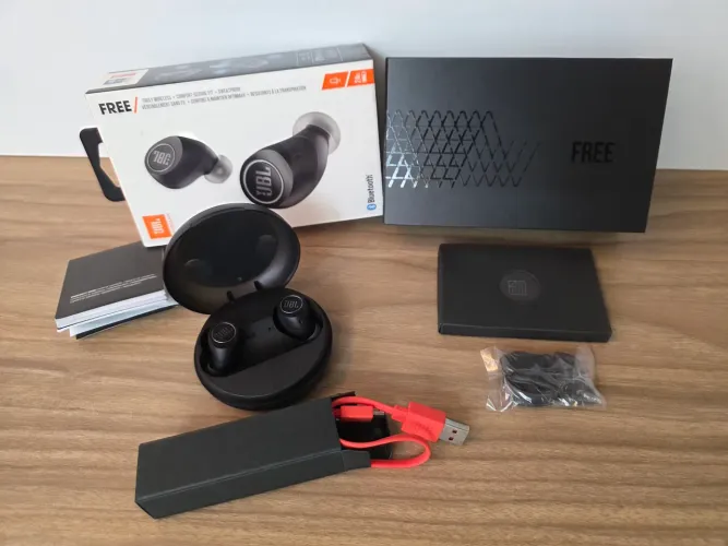Fone de Ouvido Bluetooth JBL Free X Intra Auricular Preto