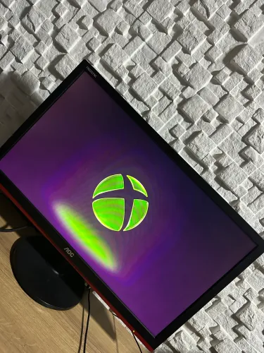 Monitor AOC
