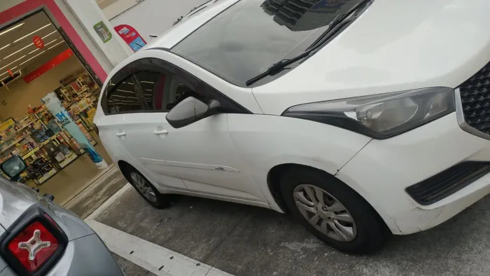 Hyundai HB20S Unique 1.0 Flex 12V Mec. 2019