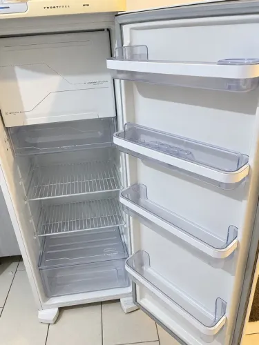 Geladeira 220