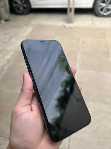 iPhone X 64 GB 700,00