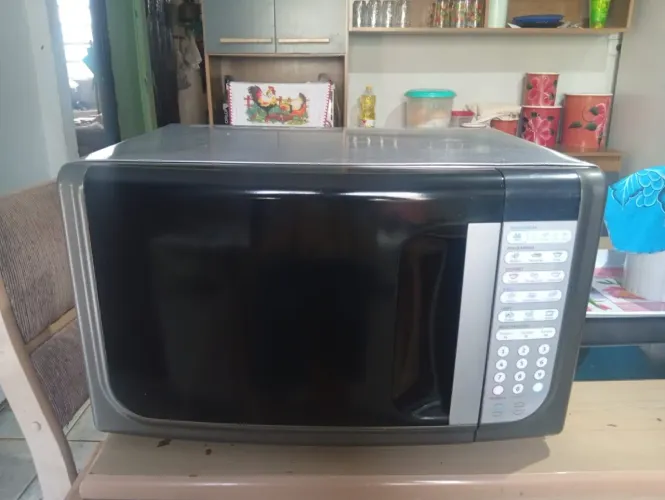 Microondas Electrolux inox 31 litros