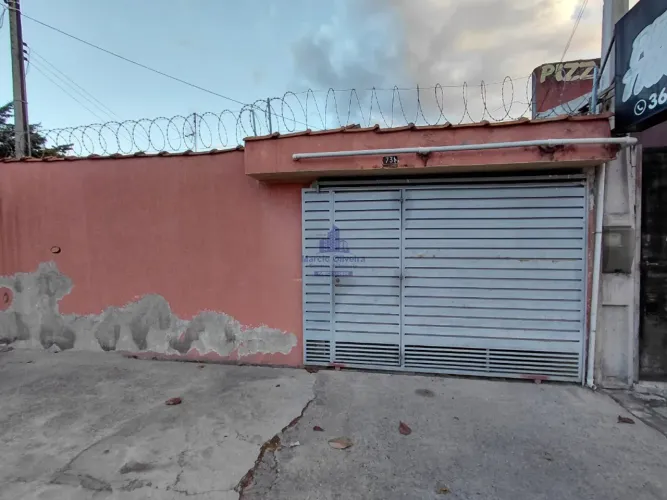 Casa à venda em Taubaté-SP, Vila Prosperidade: 2 quartos, sala, banheiro, 2 vagas de garag