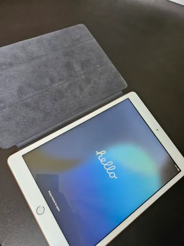iPad Apple 7ª geração, 128 GB, cor Gold, em ótimo estado de conservação