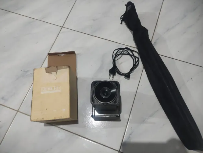 Projetor HY320 com acessórios