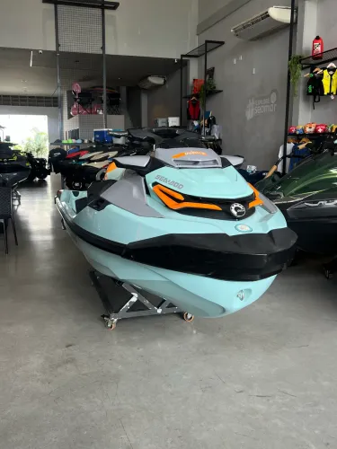 JET SKI WAKE PRO 230 2022