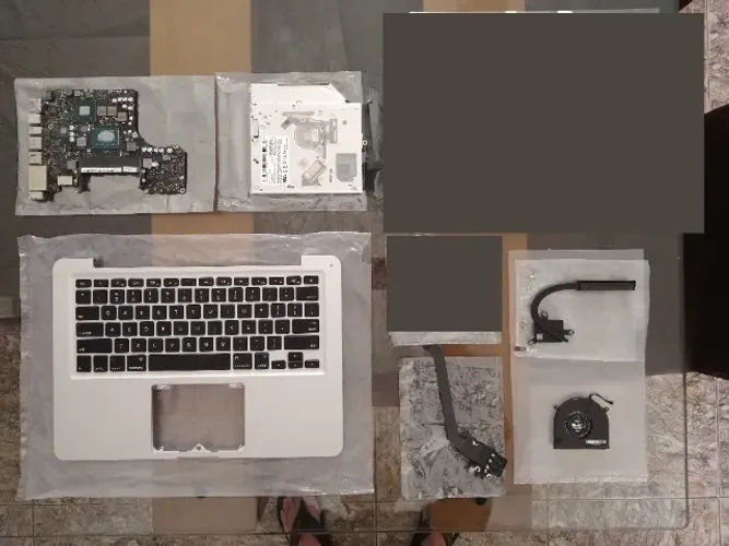 Peças de MacBook Pro A1278 2011 em ótimo estado!