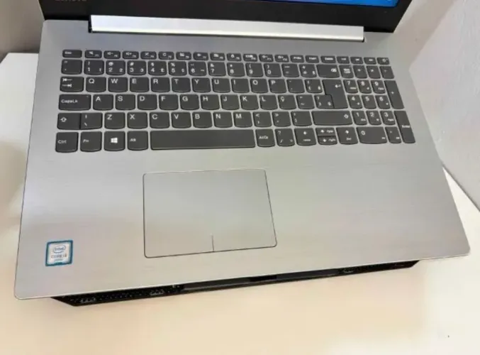 Notebook Lenovo Core i3 SSD 240GB 4GB RAM Placa de vídeo integrada Intel graphics