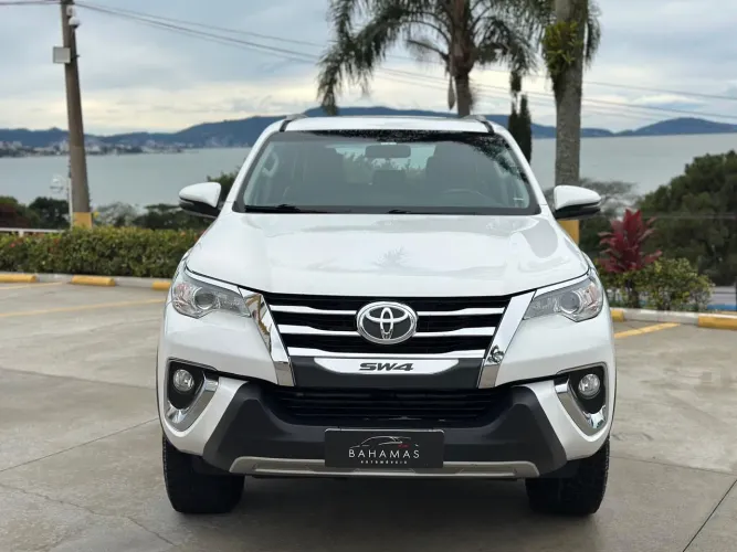 Toyota Hilux SW4 SRV 4X2 2.7 Flex 16V Aut. 2019