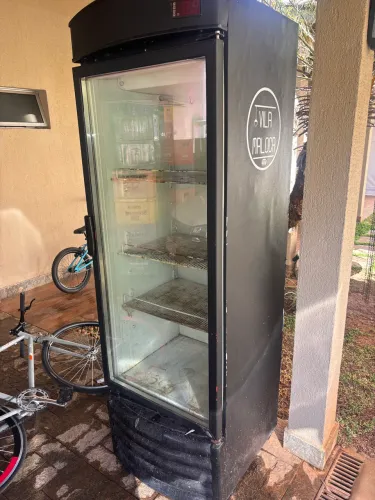 Freezer cerveja ótimo estado