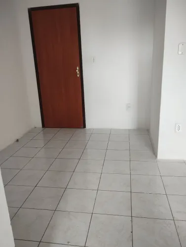 CASA TIPO APARTAMENTO 950,00 TOTAL NO CABULA, PRÓXIMO A UNEB. OPORTUNIDADE