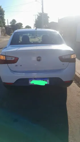 Fiat Grand Siena Attrac. 1.4 EVO F.flex 8V 2013