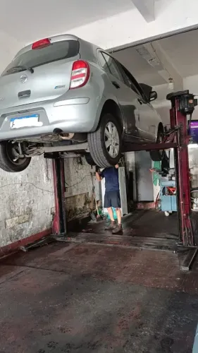 Vendo Elevador 2,5 toneladas de automóveisCOFAP