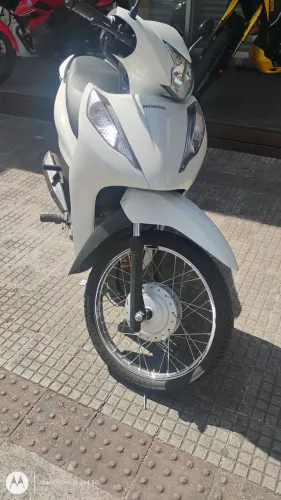 Vendo Honda biz conservada e econômica