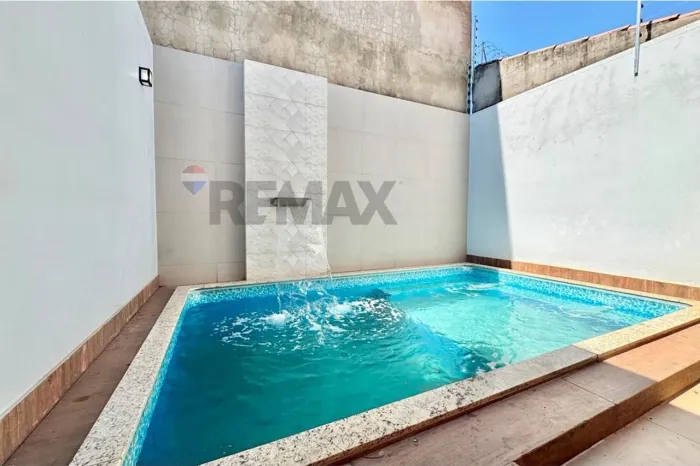 Sobrado Exclusivo com Piscina e Energia Solar no Parque da Cidade | 3 Quartos, Suíte e 1.1