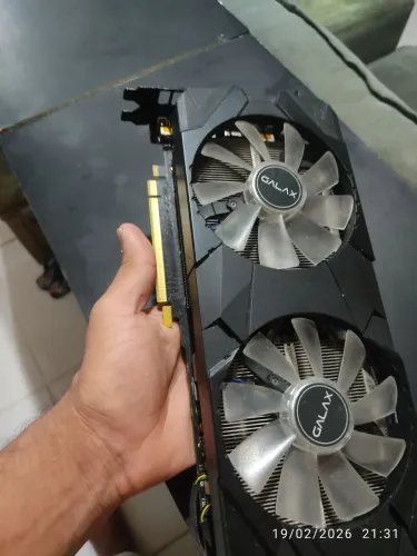 RTX 2070 Super GALAX - Com Defeito - Para Reparo - Dá Vídeo 5s