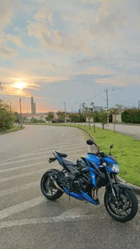 #Gsxs750 ,moto bem zelada sem detalhes #